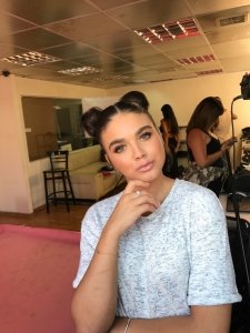 איפור ותסרוקת, מאפרת, עיצוב שיער, תסרוקת, איפור לאירוע