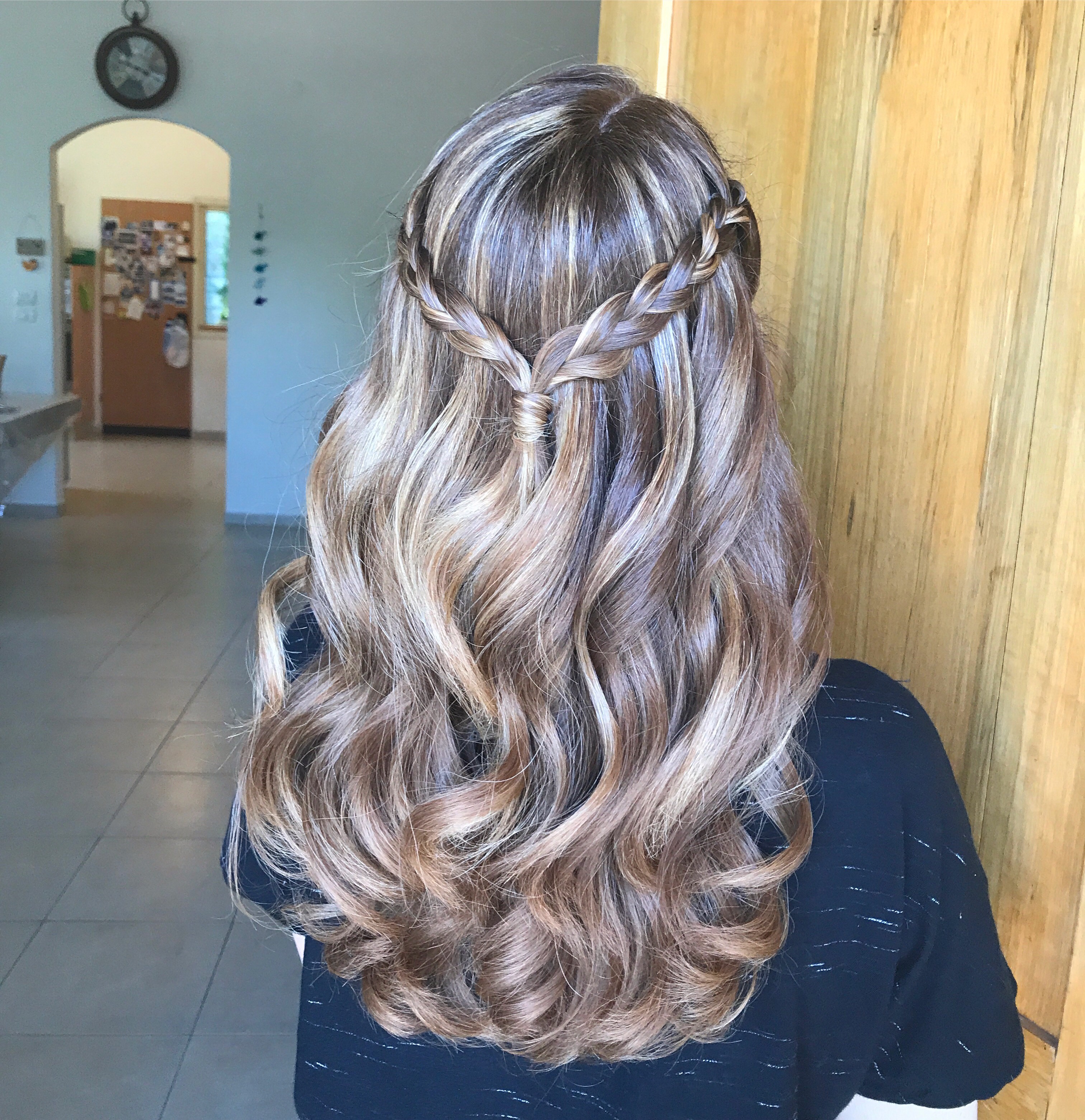 עיצוב שיער ותסרוקות עד הבית